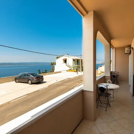 Matko's Oasis A1 3-zimmer-wohnung By Interhome Apartmán Brela